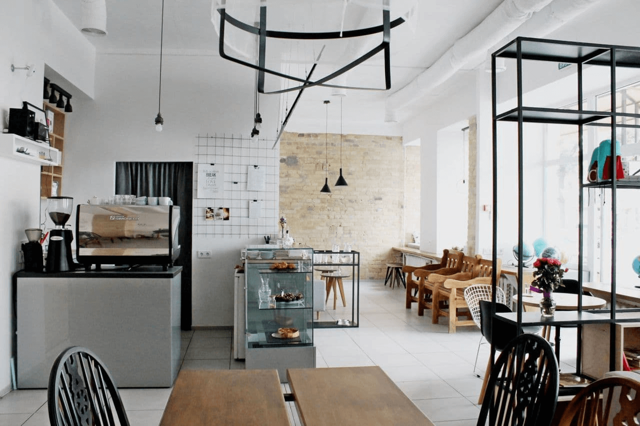 “First Point” — атмосферна кав’ярня з душею