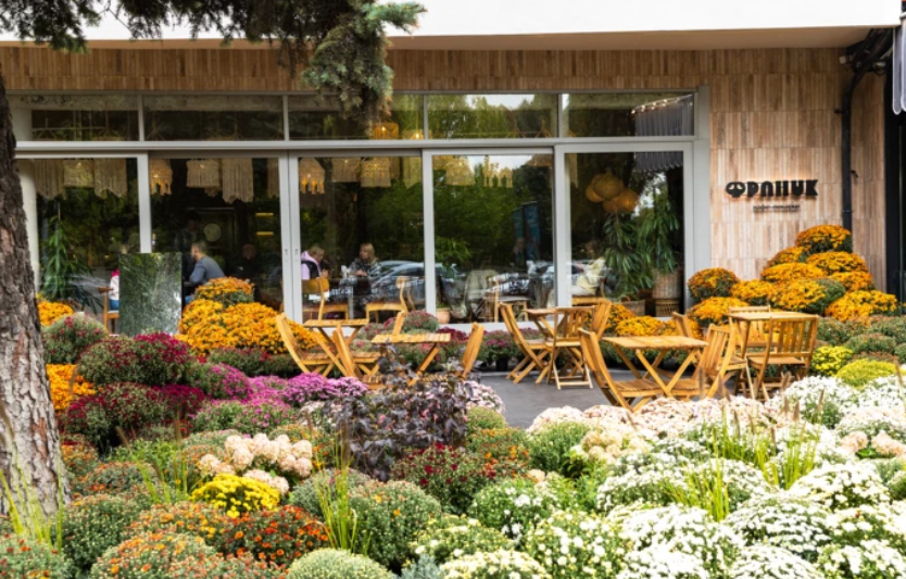 Франик на Русанівській набережній